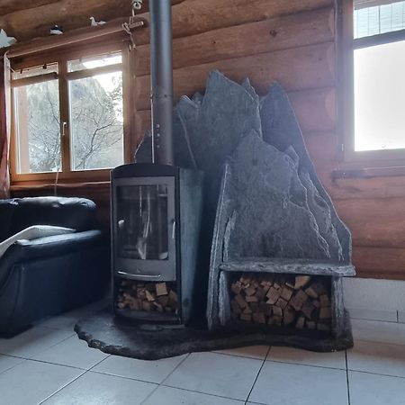 Le Gite de Briey Chalais Extérieur photo