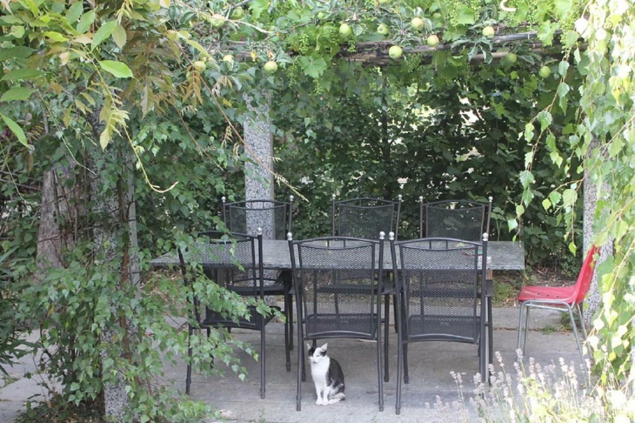 Le Gite de Briey Chalais Extérieur photo